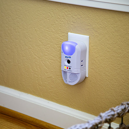 Pest Repeller Ultimate® AT - - by Ultimate Bark Control