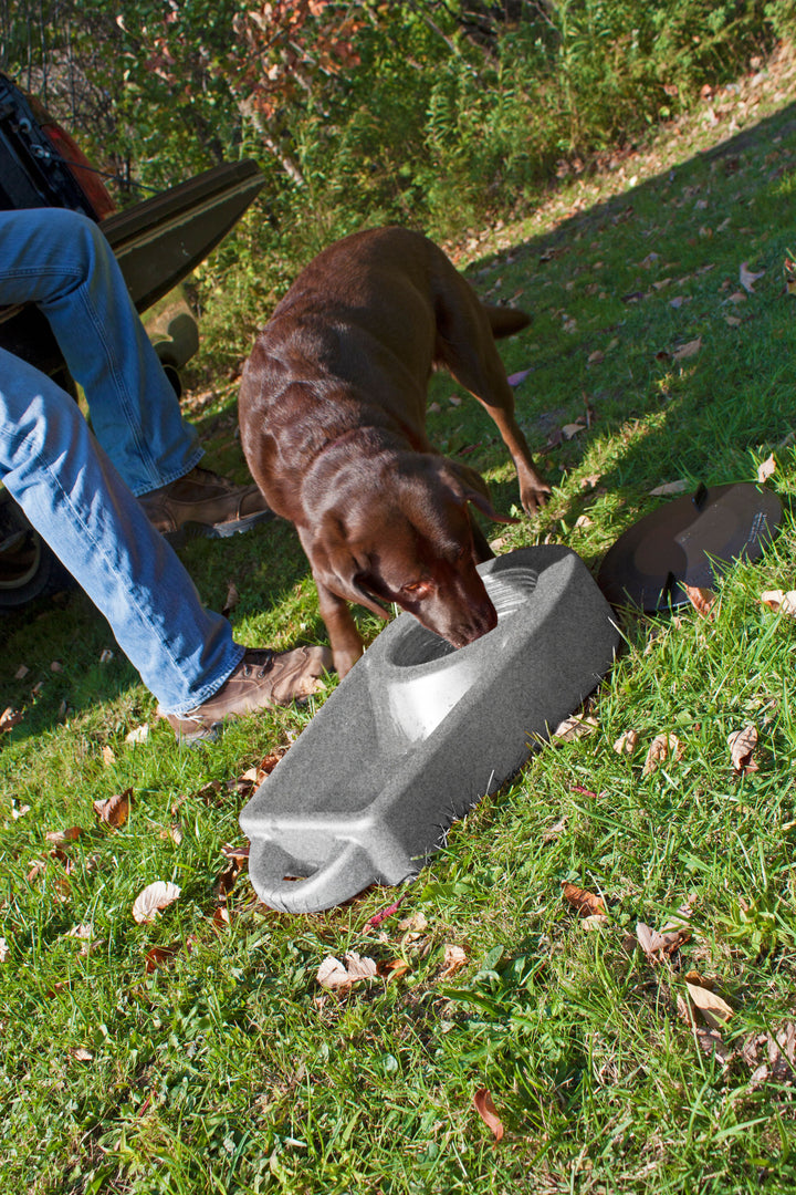 Dakota283 Dine N Dash – Feeding and Watering System - - by Dakota 283